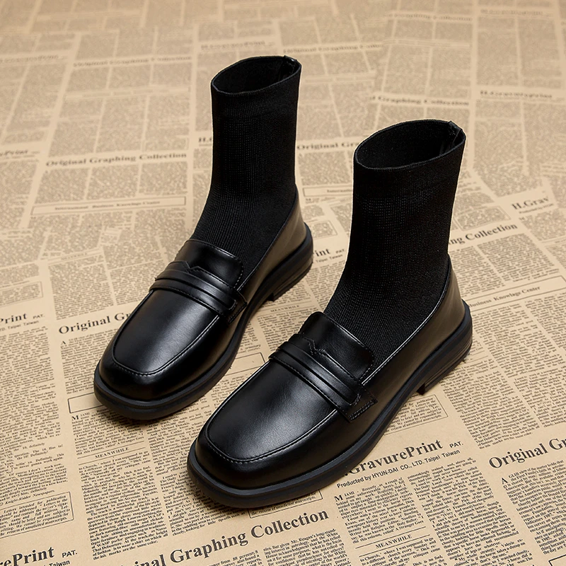 百搭复古秋冬ins网红瘦瘦靴中筒圆头英伦风小皮鞋袜靴大小码短靴
