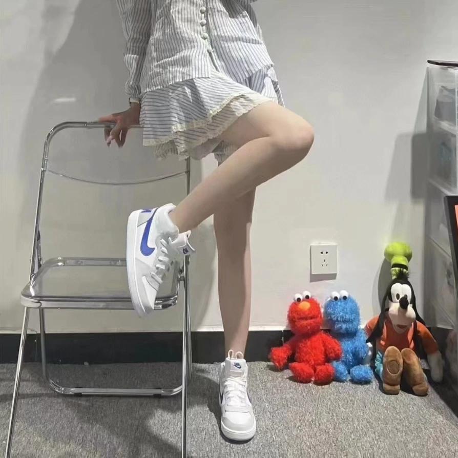 奥莱专属 耐克Nike Court 女子中帮百搭运动休闲板鞋FB7177-141