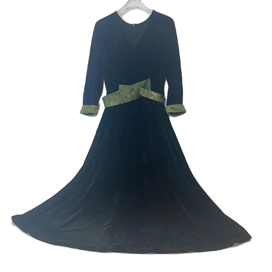 2025年春夏新款高端气质减龄连衣裙   黑色   1378