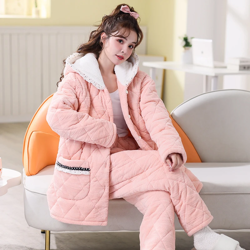 冬季大码保暖睡衣女士卡通连帽家居服长袖三层夹棉加厚绒两件套装