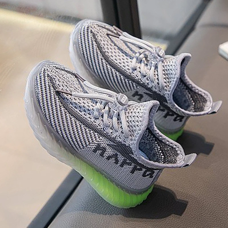 男童椰子鞋儿童软底6-12岁潮款飞织童鞋透气网面小学生鞋子运动鞋