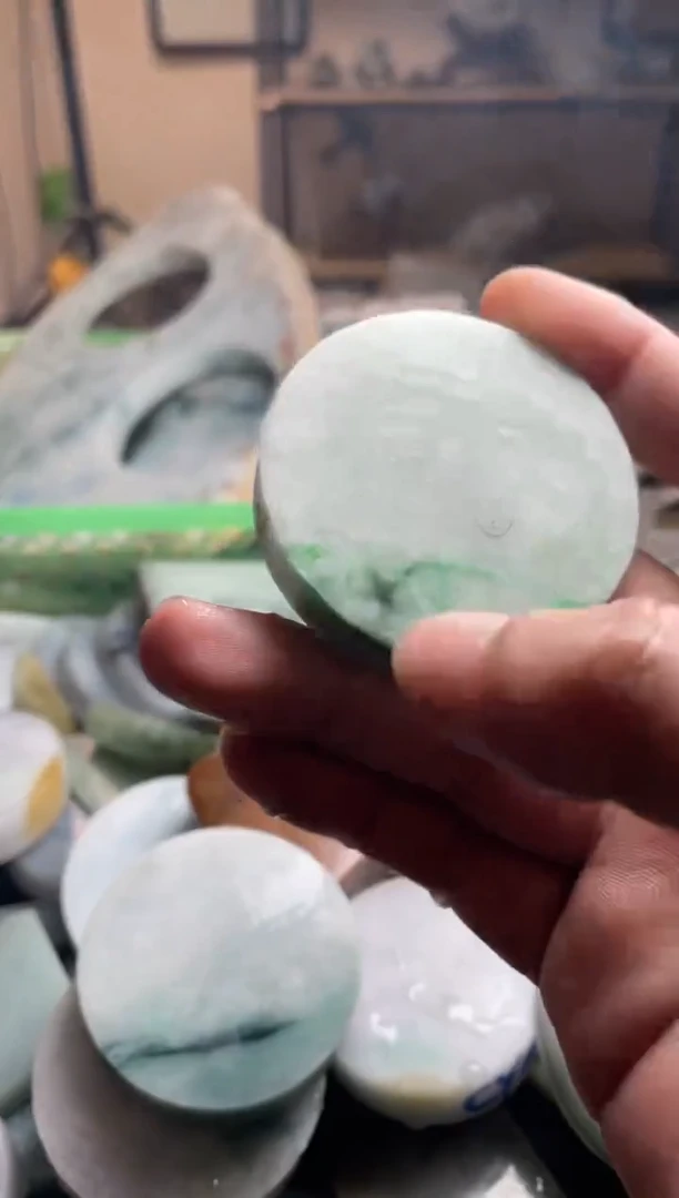 【闪购商品】翡翠颈饰未镶嵌翡翠珠宝8030