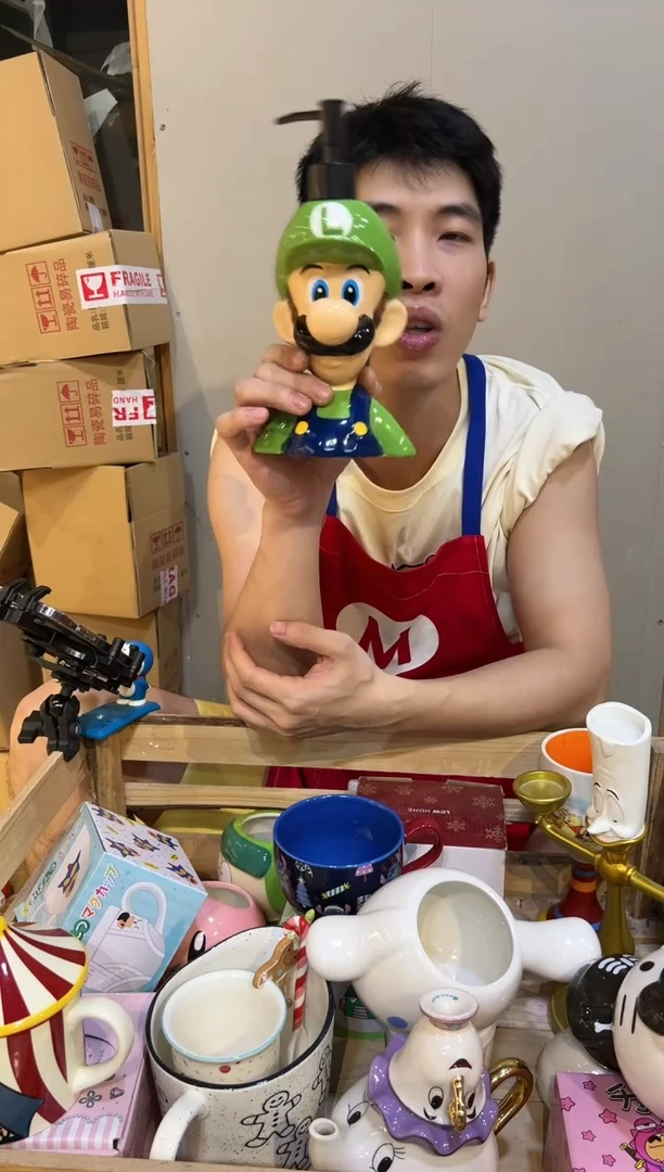 【闪购商品】摆件路易基按压瓶陶瓷
