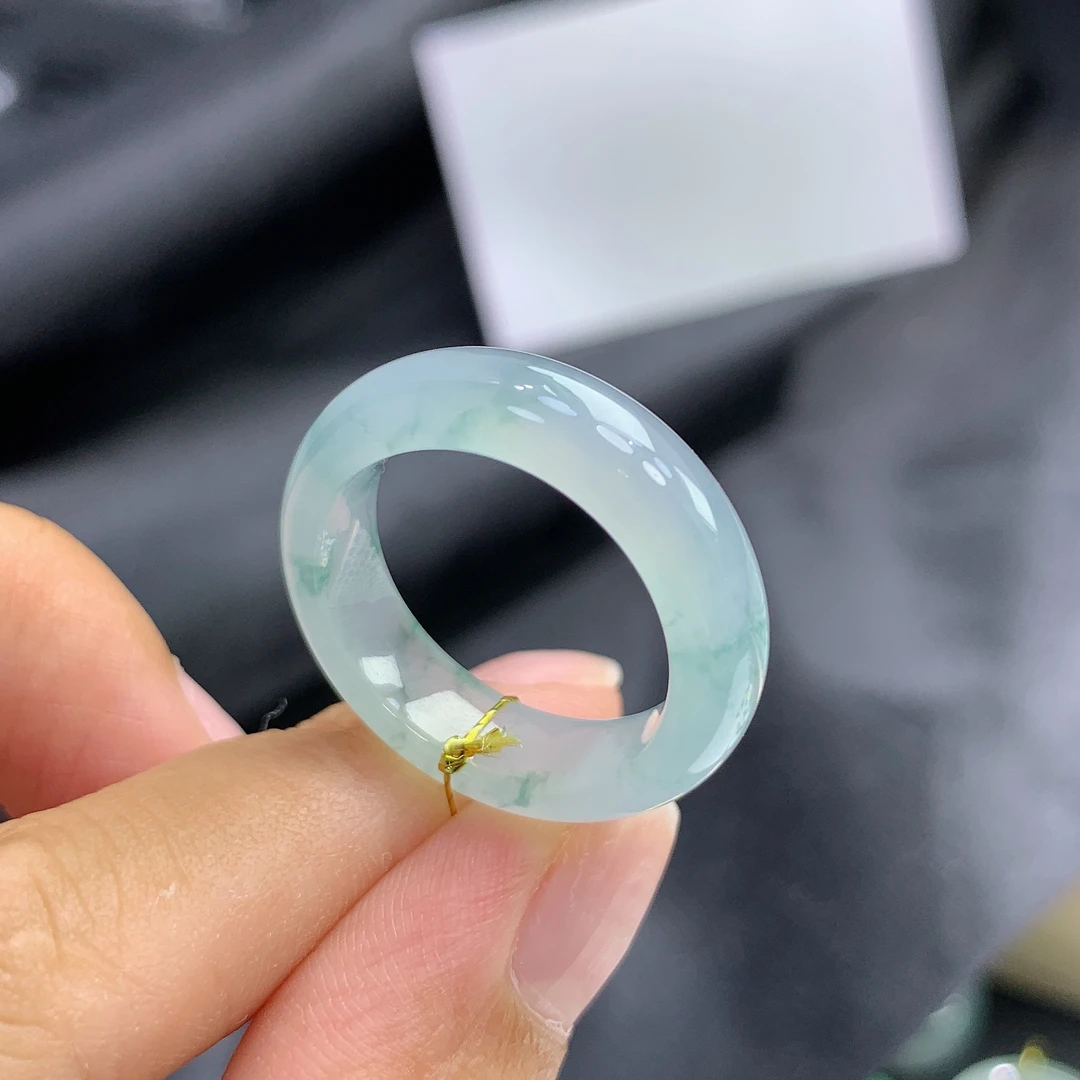 19号圈天然缅甸翡翠A货冰胶飘花翡翠戒指18.8-6.2-3.7mm