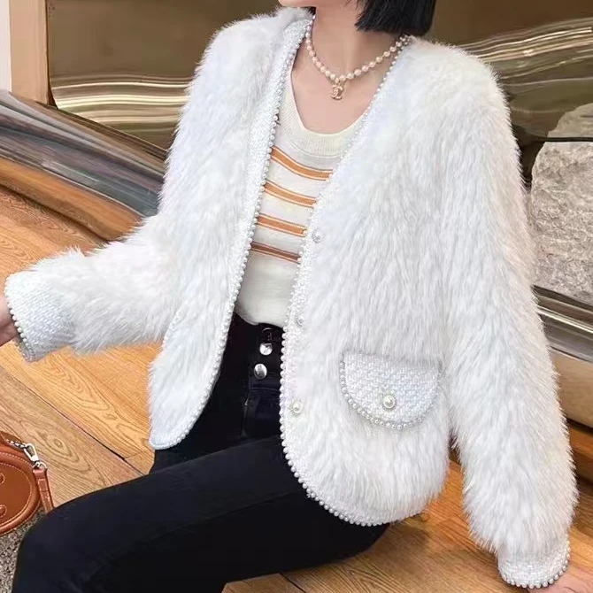 【锦衣服饰】QG 8872 法式珍珠镶边V领小香风皮毛一体外套