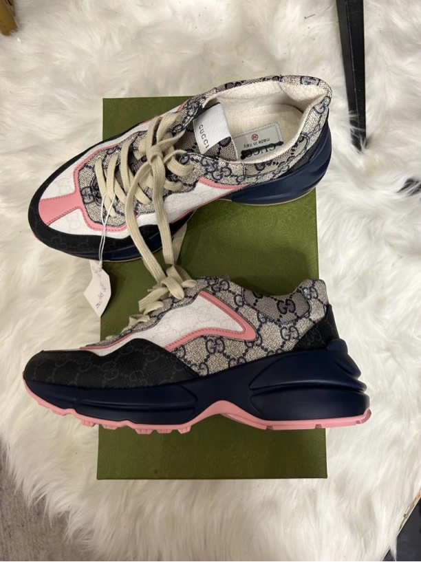 古驰老花蓝粉撞色老爹鞋38码99新