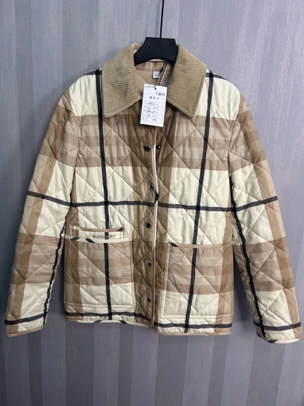 Burberry格纹棉服99新