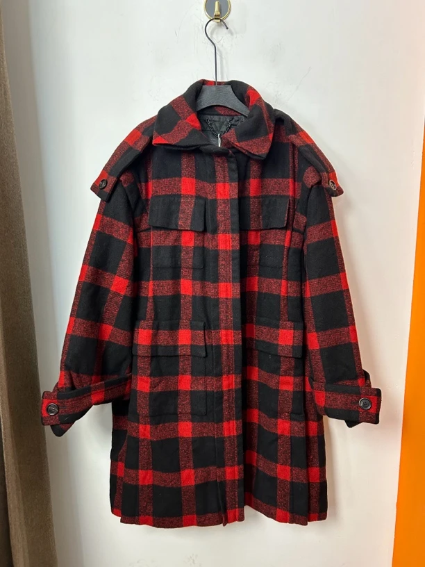 Burberry红色黑标限量款羊毛大衣95新
