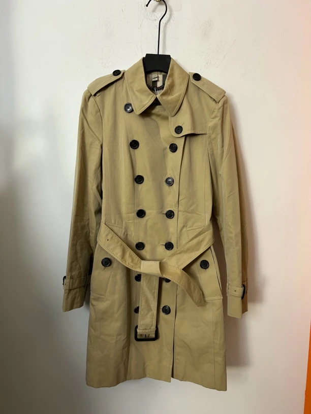 95新 BURBERRY/博柏利 Burberry卡其色风衣95新6码