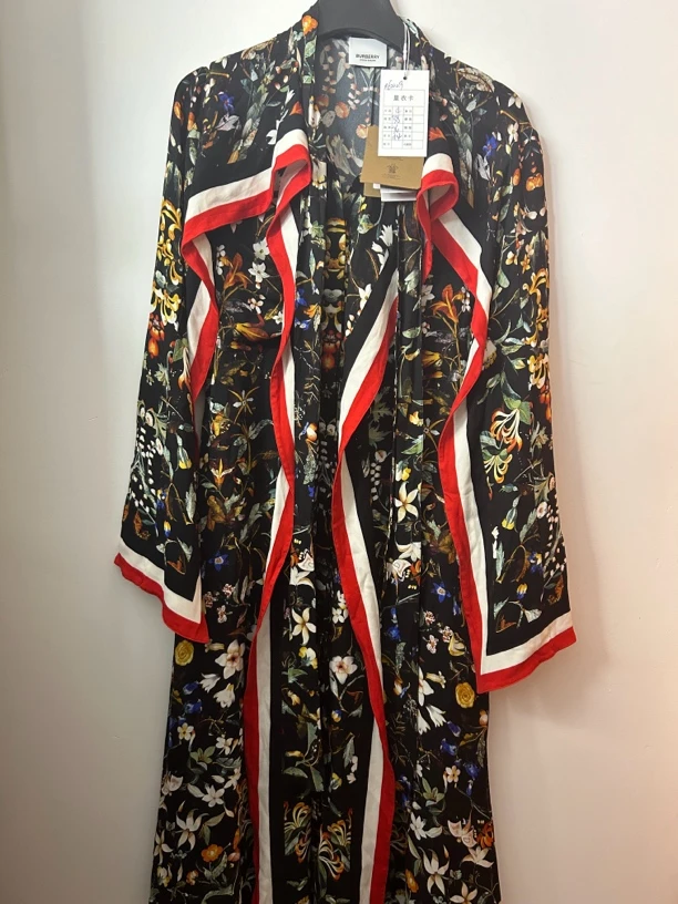 Burberry真丝连衣裙99新
