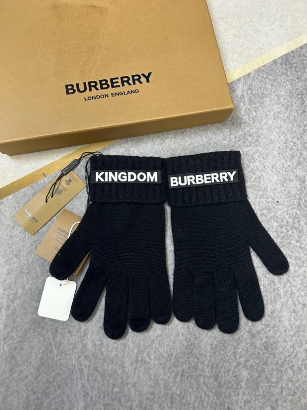 Burberry黑色手套99新