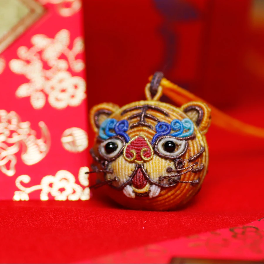 栖石原创设计高级教程胸针祈虎挂件平安香囊编绳DIY材料包