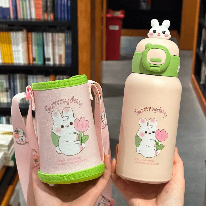 可爱公仔保温杯儿童户外便携背带弹跳吸管杯幼儿园学生大容量水杯