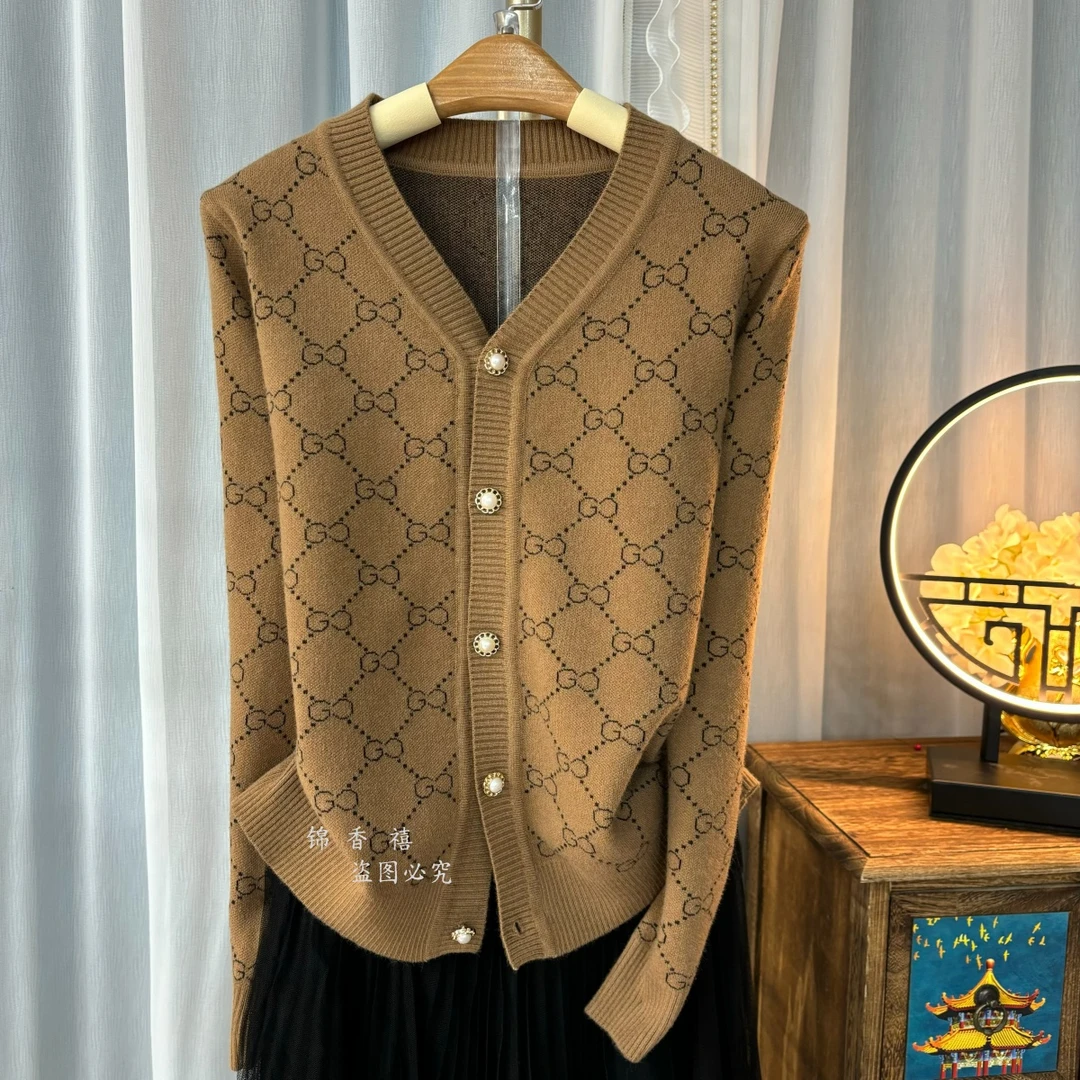 【A070-1鸡心领】欧货气质大牌大码长袖轻奢秋冬针织开衫毛衣女