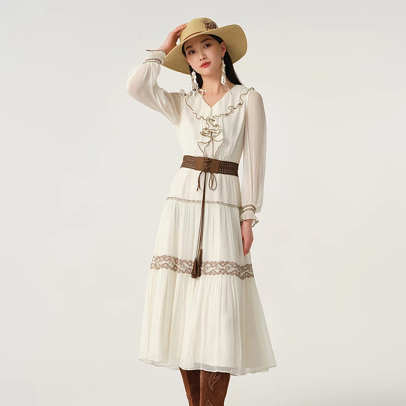 芭蒂娜法式荷叶边连衣裙女春秋白色波嬉风长裙143U020