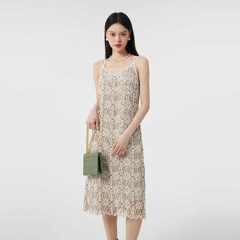 BADINA连衣裙141U281