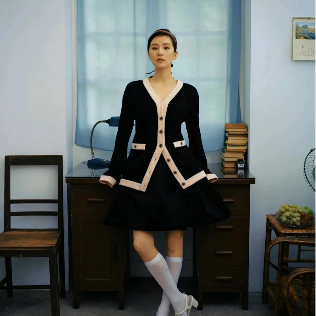 CHANEL/香奈儿/黑色撞粉色开衫/34码/99新/编号210