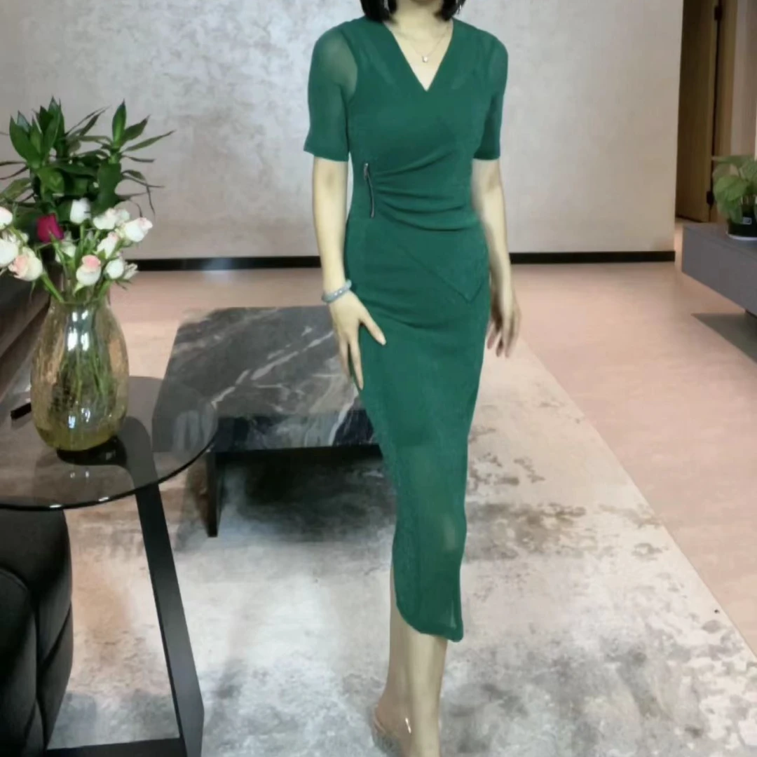 [新款上新]气质显瘦女人味时尚百搭连衣裙YF103