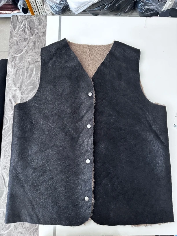 男女坎肩羊皮毛一体马甲真皮马甲纯羊毛背心抗风抗寒保暖加厚冬季