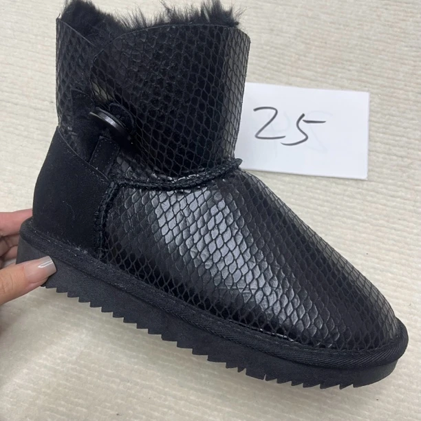 不规则花型羊皮毛一体雪地靴女靴冬季棉鞋