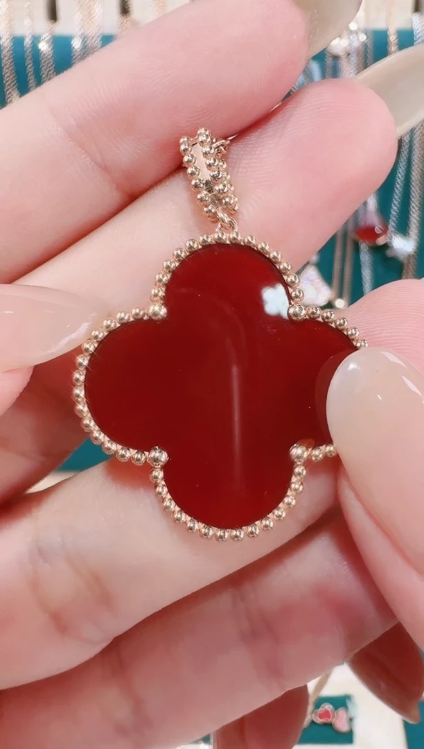 【闪购商品】玛瑙/玉髓吊坠18K金镶嵌18K金吊坠