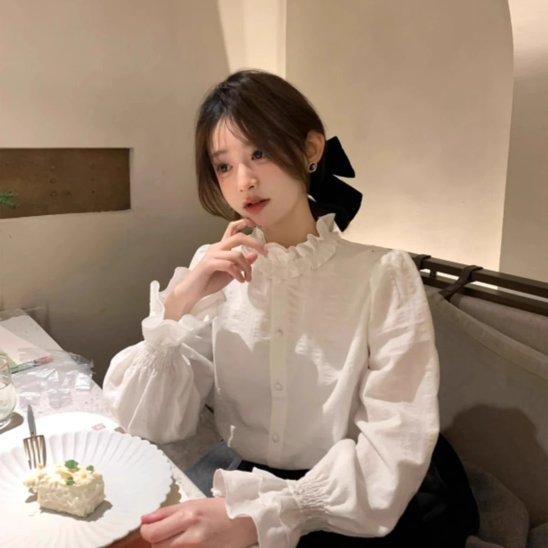 韩版气质减龄花边领衬衫女2025秋季新款修身显瘦气质内搭长袖上衣