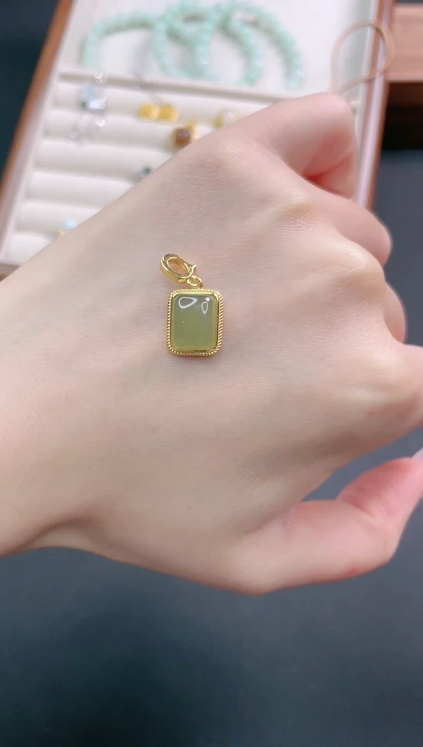 【闪购商品】和田玉颈饰银S925镶嵌172