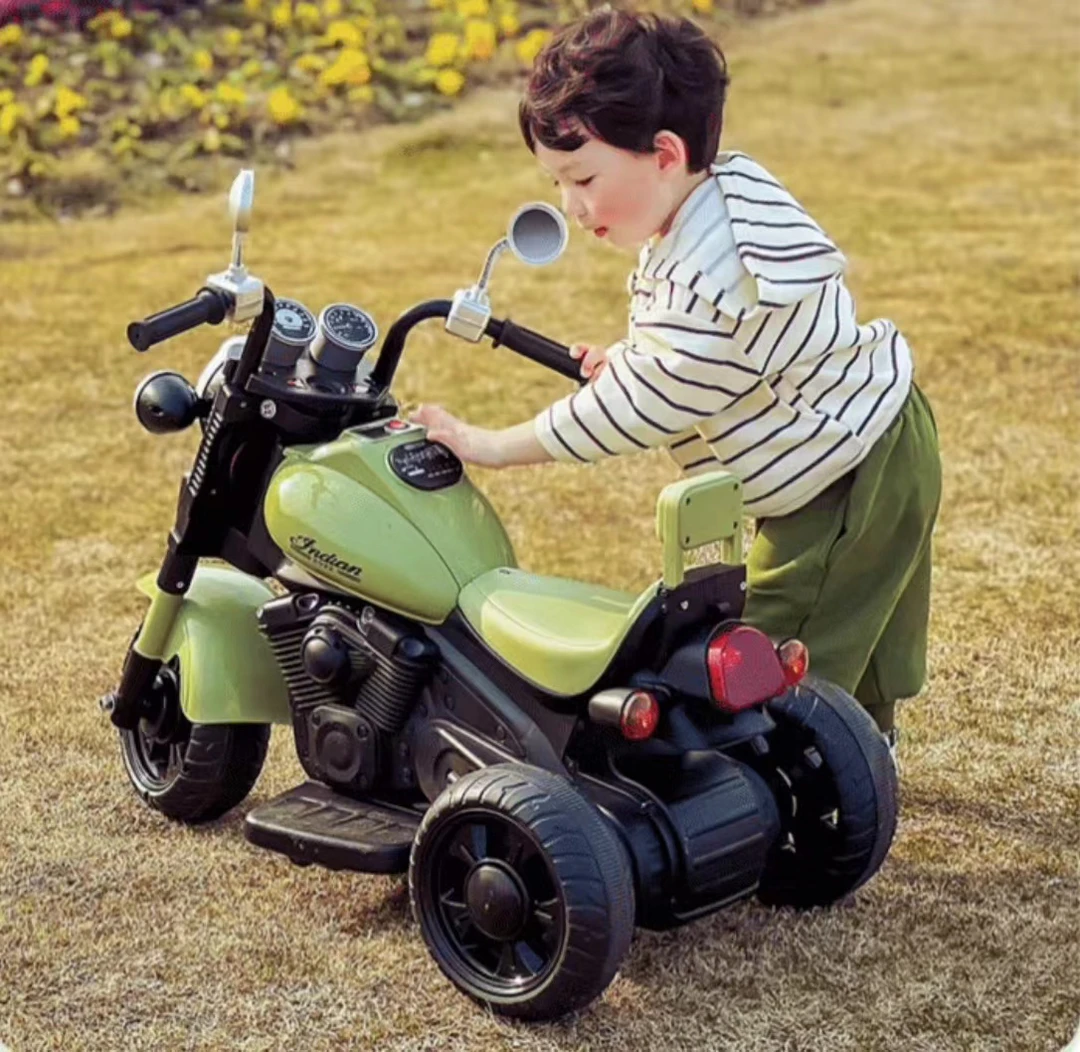 遥控电动三轮车可骑早教音乐故事双驱动