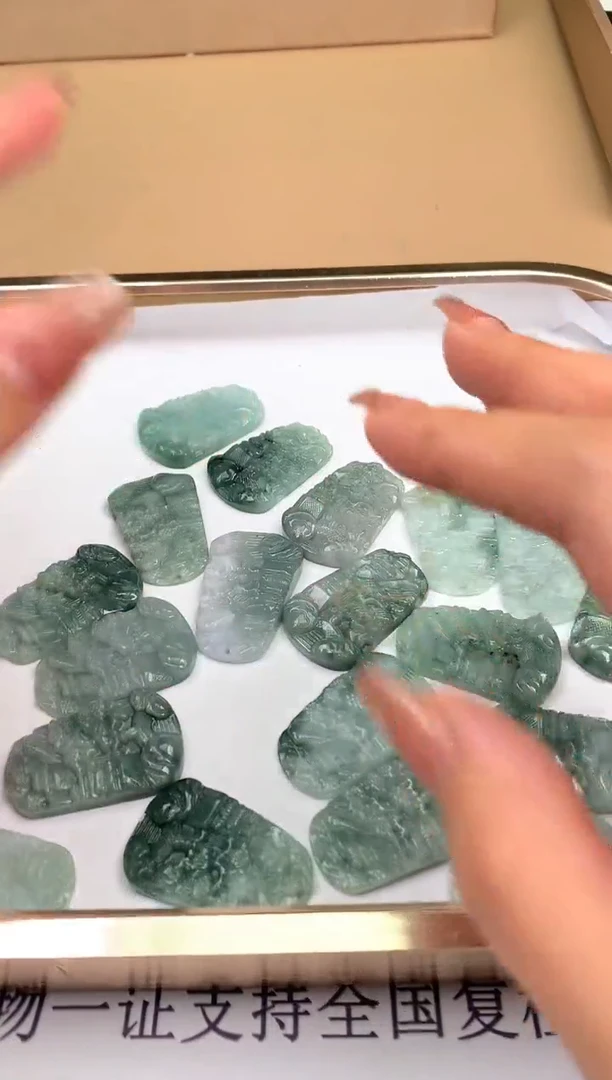 【闪购商品】翡翠颈饰未镶嵌20发1 多样性发货