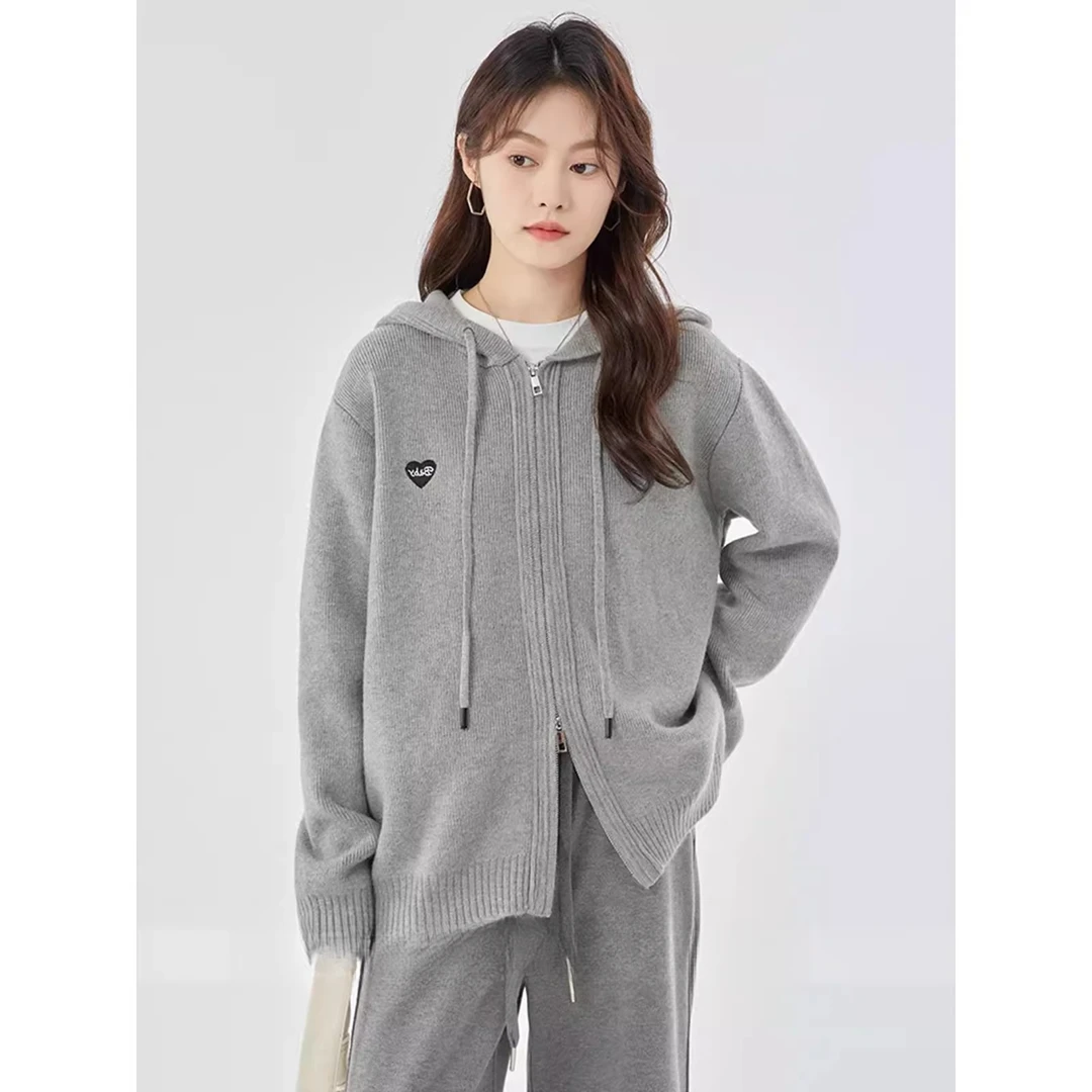 复古连帽长袖针织毛衣外套女秋冬新款宽松慵懒风针织开衫百搭上衣