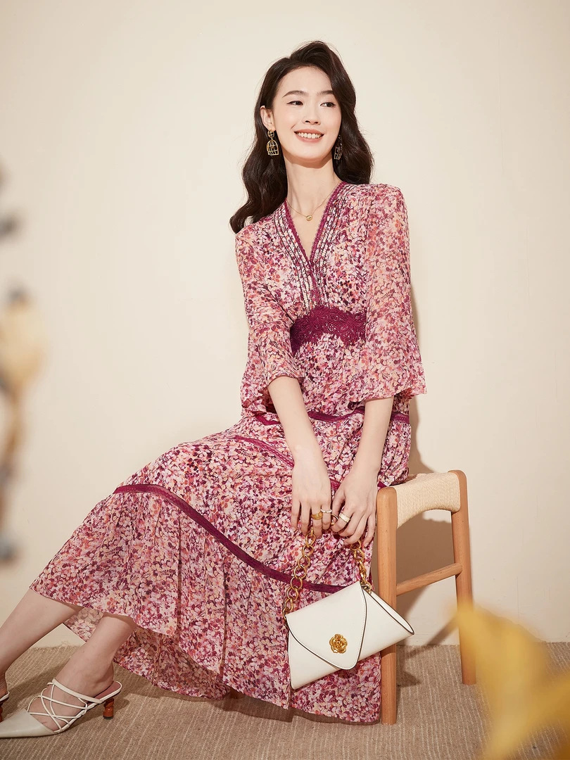 【现 9228白色白鸭绒服】--姐妹女装2号