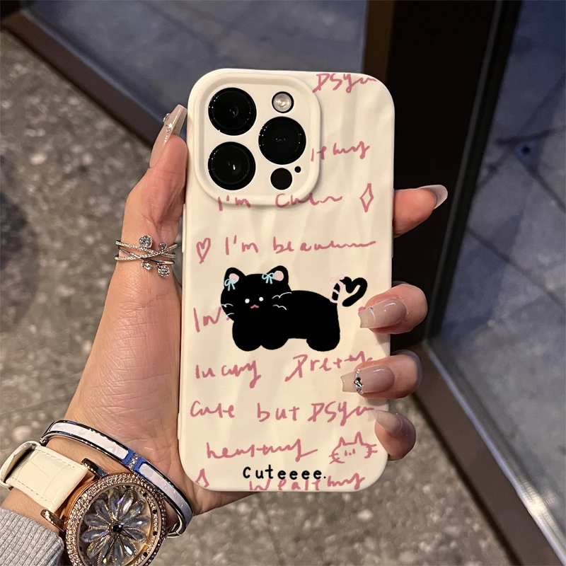 褶皱英文小黑猫苹果15手机壳iPhone14promax可爱13/11卡通12女xr