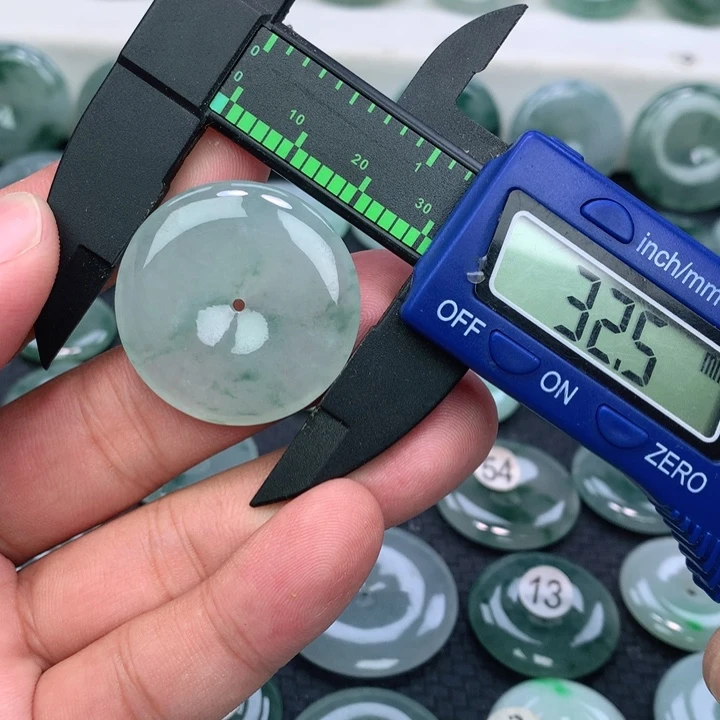 翡翠颈饰未镶嵌缅甸天然A货翡翠