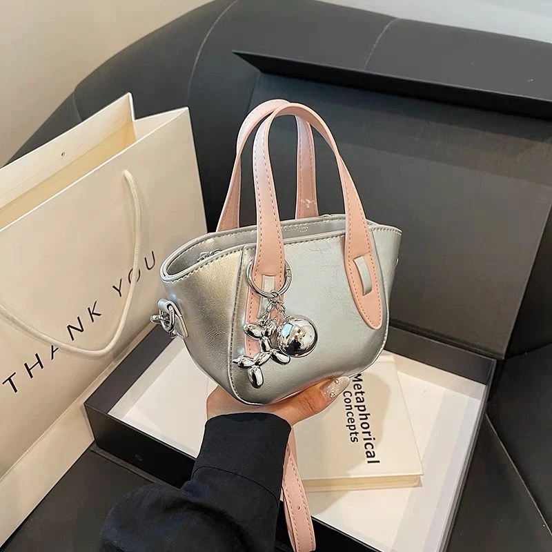 银色包包女2024新款潮时尚流行高级感手拎夏天超火单肩斜挎包0988