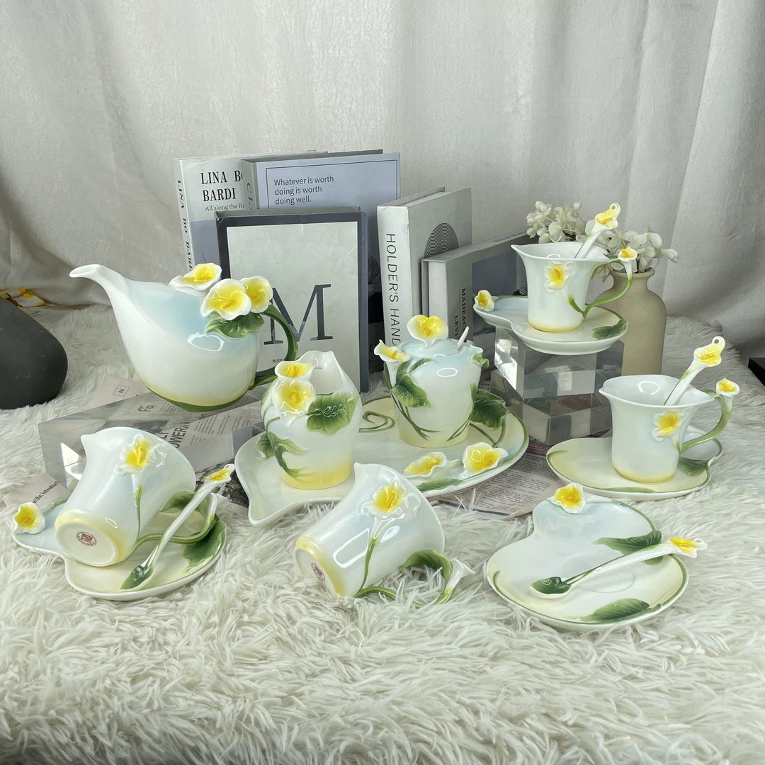 陶瓷中式高档浮雕手工手绘百合花杯具套装