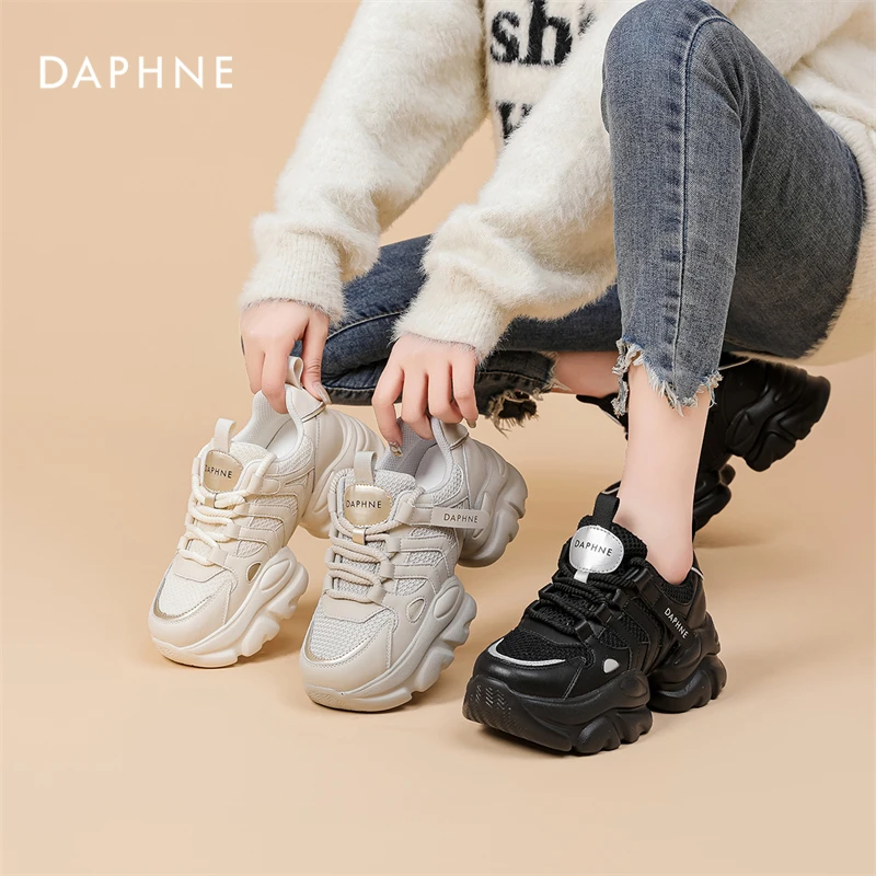 达芙妮老爹鞋厚底女2025春季新款黑色百搭爆款运动女鞋（实体店）