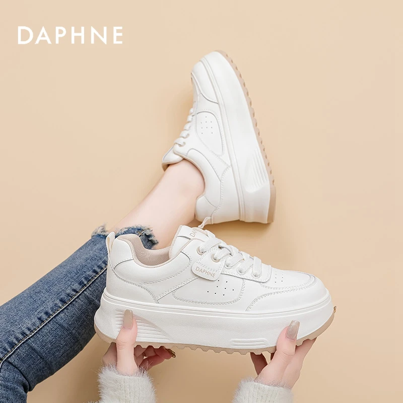 达芙妮真皮板鞋女2024春季新款女鞋休闲真皮厚底小白鞋X