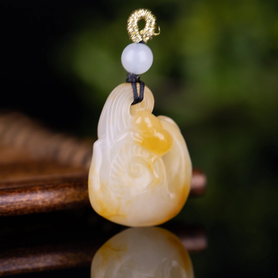 【10克鹅如意】29.5*21*12mm新疆和田玉黄白种老熟料玉质油润熟糯