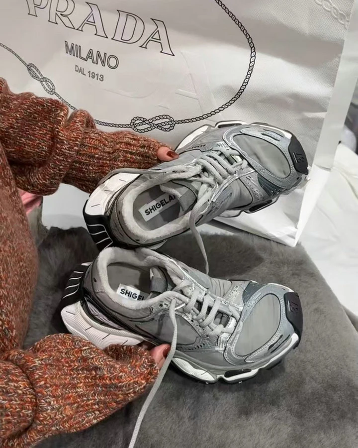 诗歌兰真皮厚底加绒老爹鞋2024款时尚百搭网面透气系带休闲运动鞋