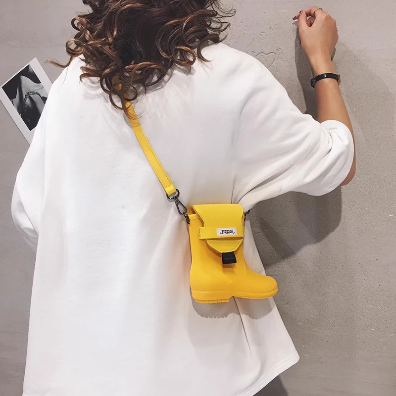 可爱雨鞋包包女2025新款小众设计卡通单肩包个性搞怪手机斜挎小包