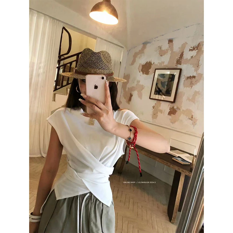 婉君【小腰精】夏季显瘦气质短款时尚不规则修身上衣LWJ24C3T1409