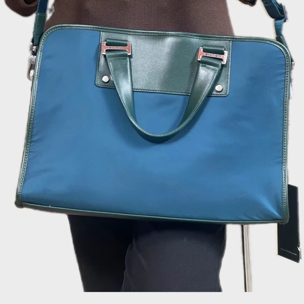 新款双肩包男士商务背包大容量旅行潮流男士电脑包