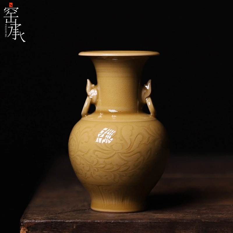 龙泉杨盛侃青瓷 手工花器 黄釉刻花双环瓶 小花器摆件