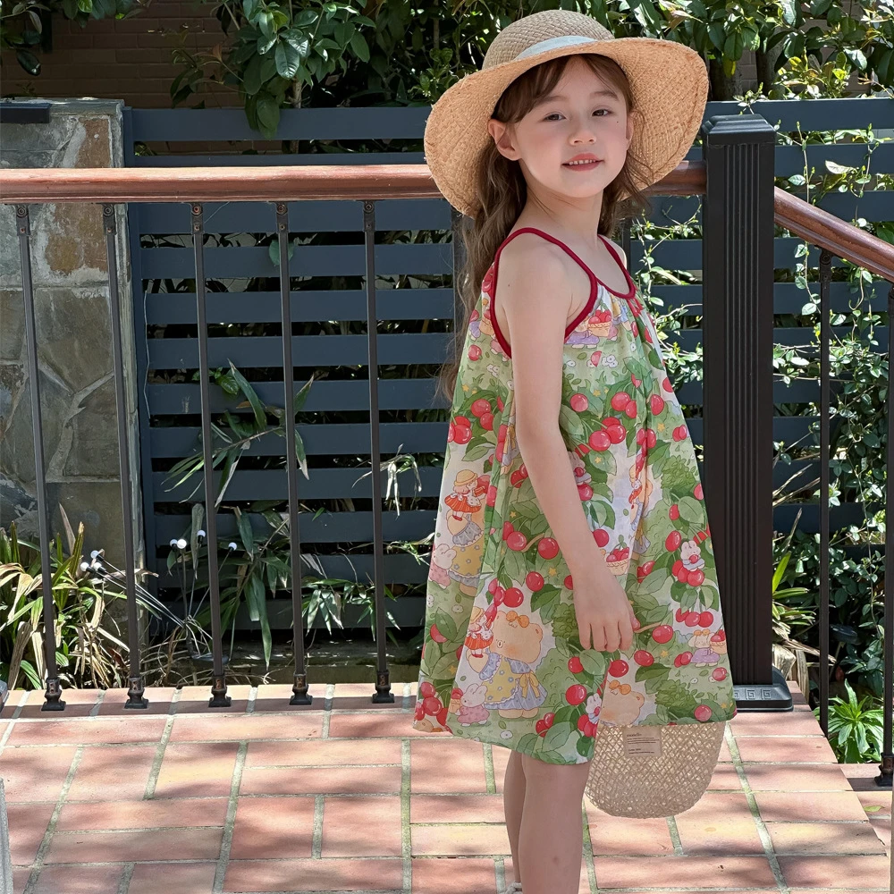 童裙2024夏款女童樱桃熊吊带连衣裙中大童女宝韩系裙子女孩度假裙
