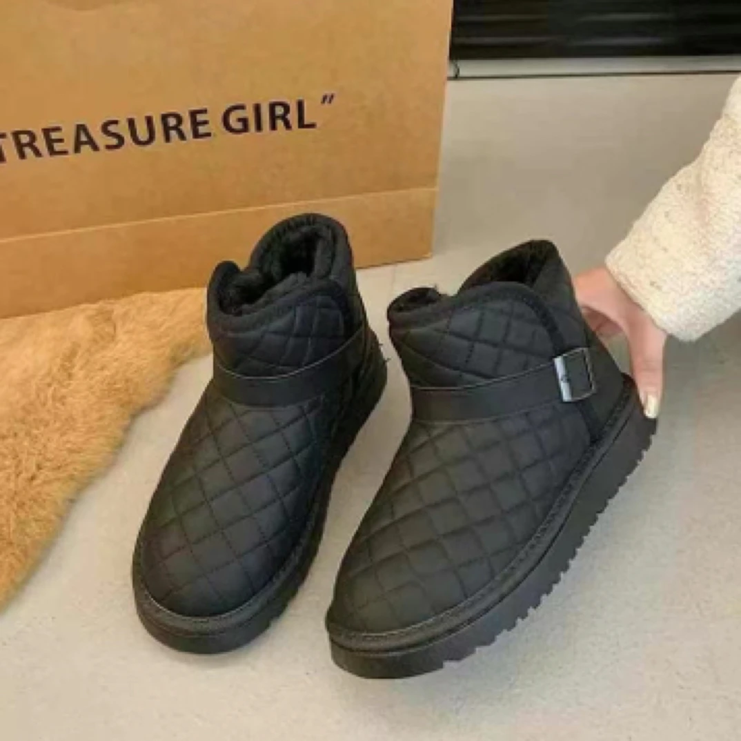 时尚洋气加绒加厚保暖女雪地靴百搭休闲防水格子冬季