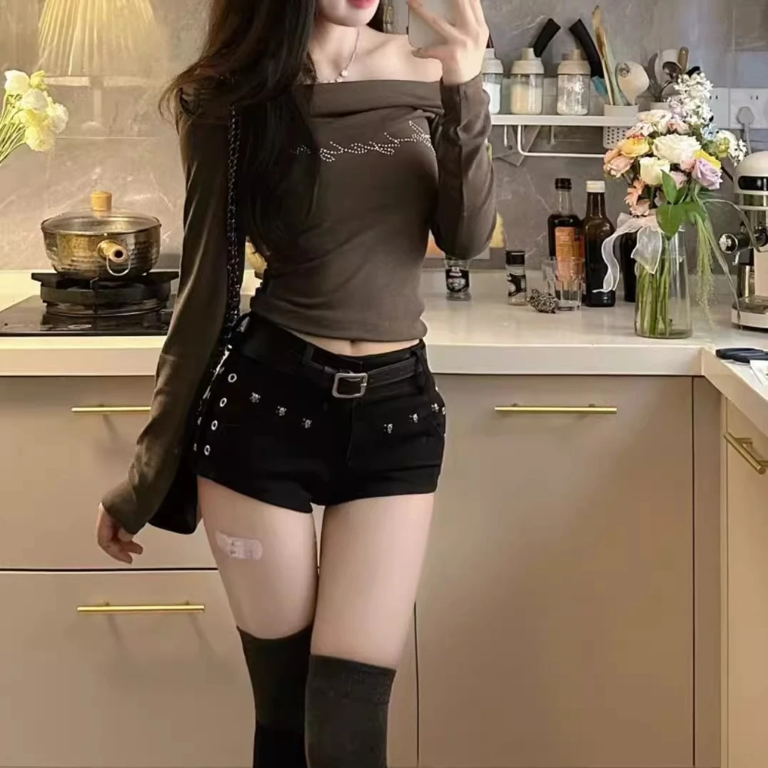 网红穿搭同款热裤女辣妹y2k复古夜店性感低腰包臀铆钉牛仔超短裤