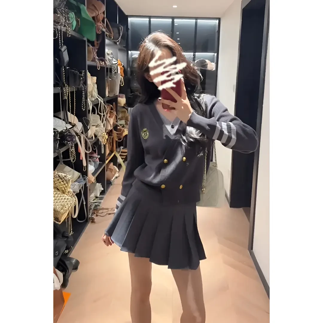 2024秋季新款女学院风假两件针织毛衣设计感减龄高腰百褶半身短裙