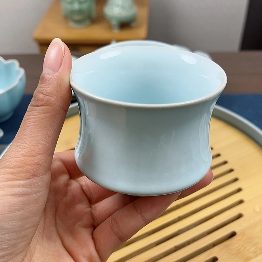 【闪购商品】瓷日***峰月白束腰马蹄