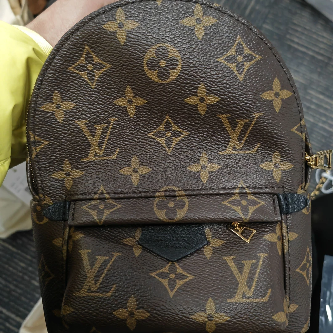 99新 LV 麦殿甄选/Lv老花小书包15cm棕色