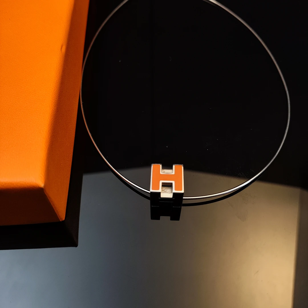 99新 Hermes/爱马仕 爱马仕925银h项链橙色